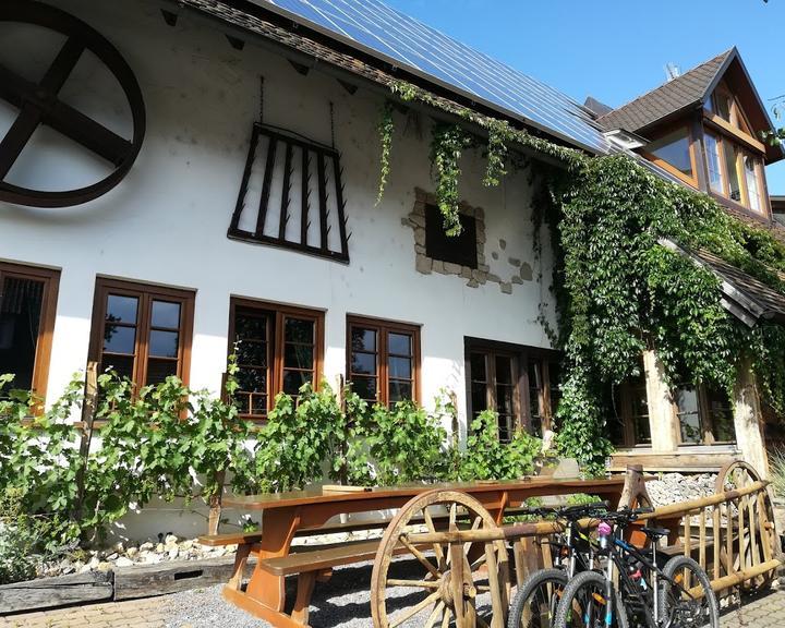 Gasthaus zur Straussi